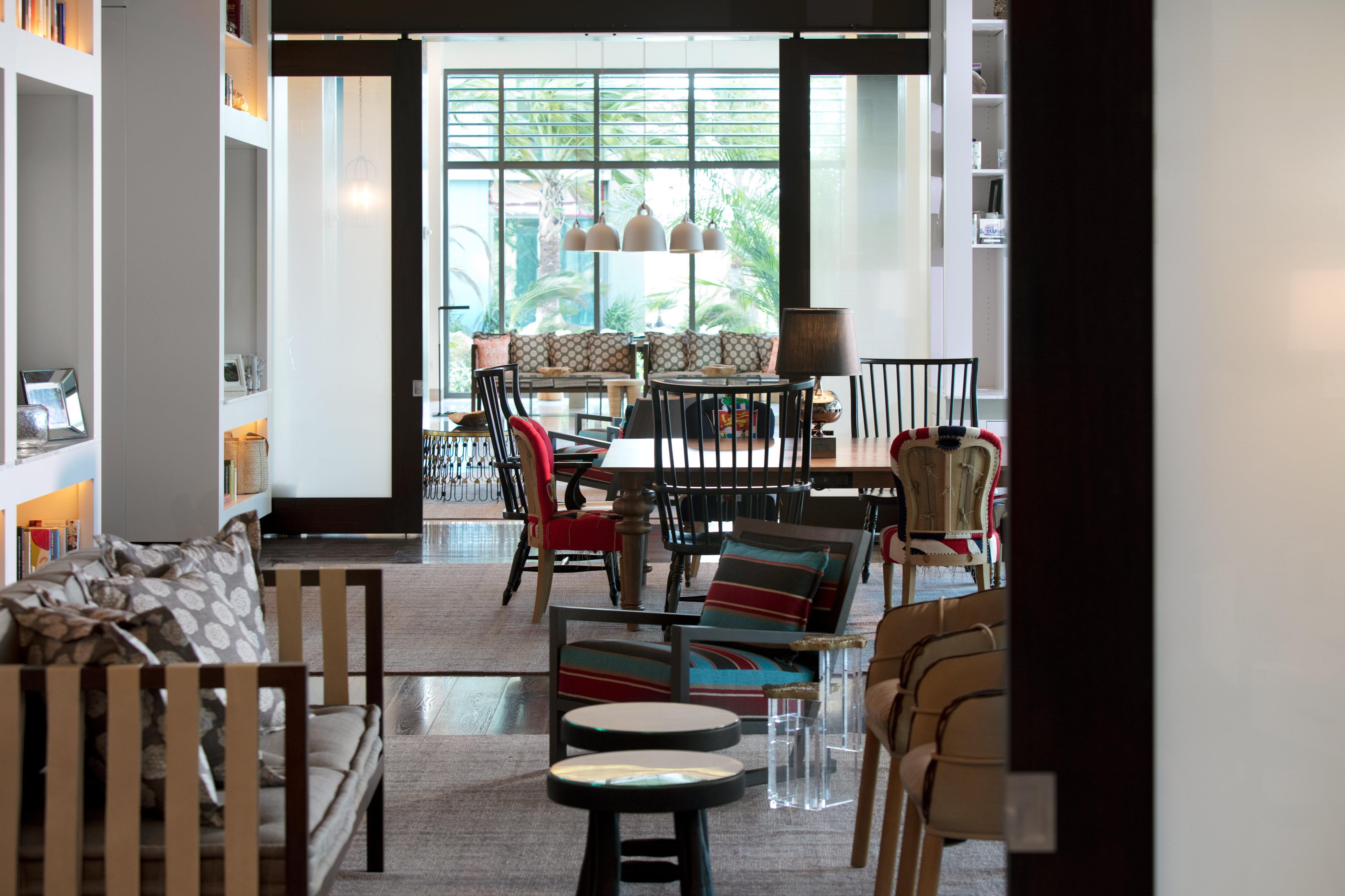 Kimpton Seafire Resort + Spa By Ihg West Bay Kültér fotó