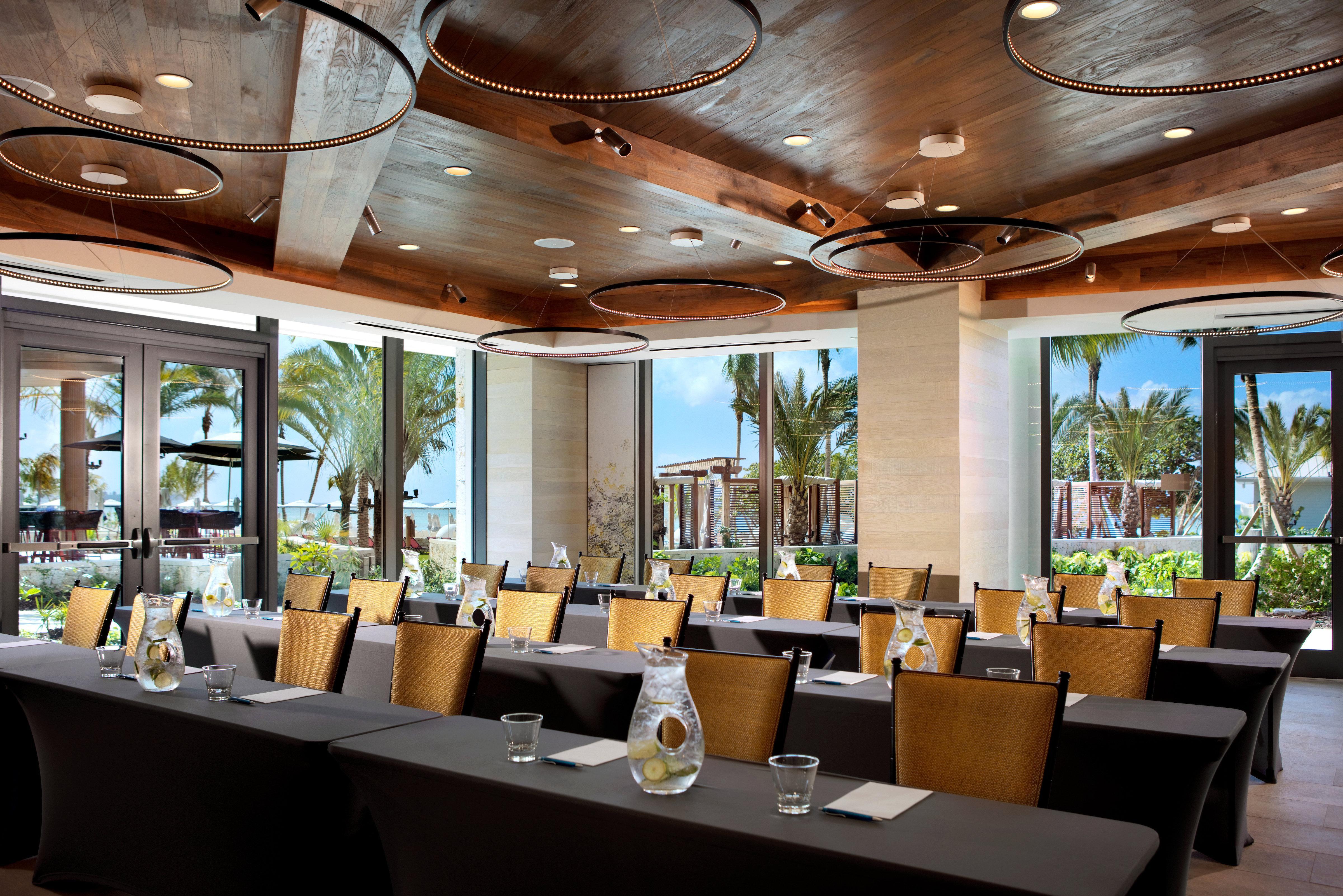 Kimpton Seafire Resort + Spa By Ihg West Bay Kültér fotó